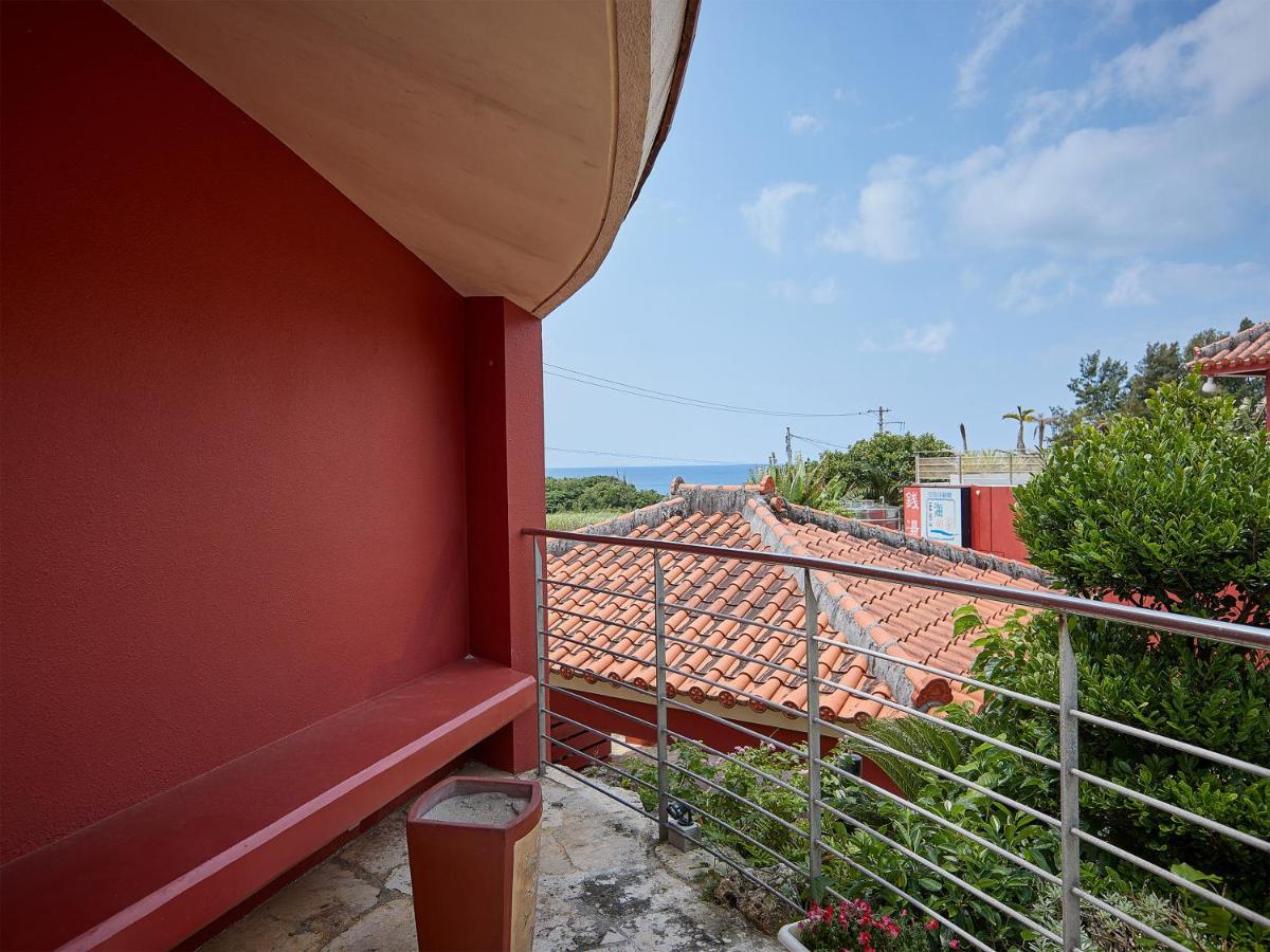 Hotel Murasakimura Yomitan Εξωτερικό φωτογραφία