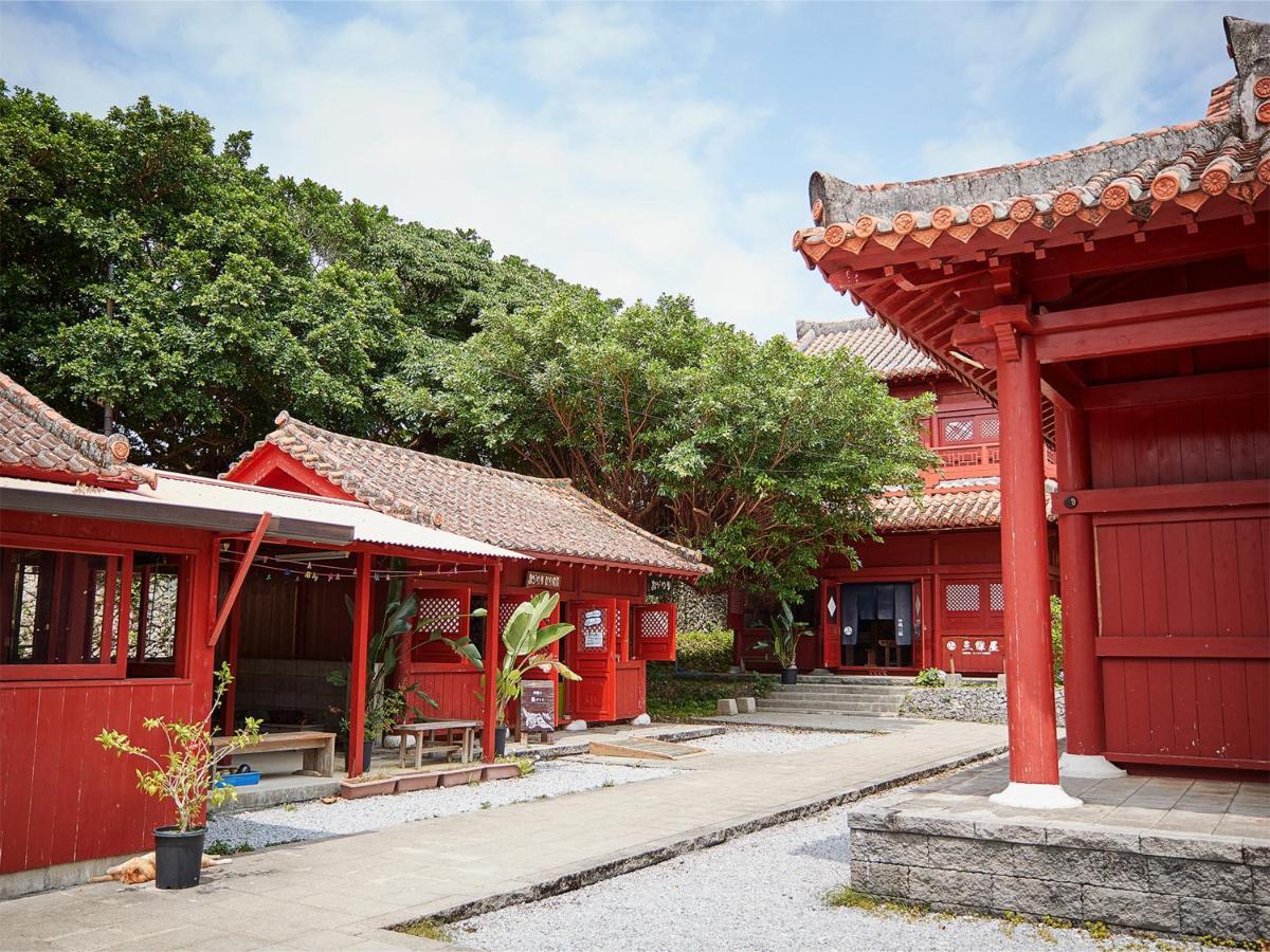Hotel Murasakimura Yomitan Εξωτερικό φωτογραφία